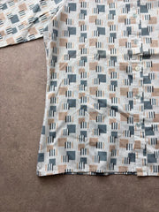Vintage 1970s Shirt Men's Large Geometric Pattern White Beige Pointed Collar