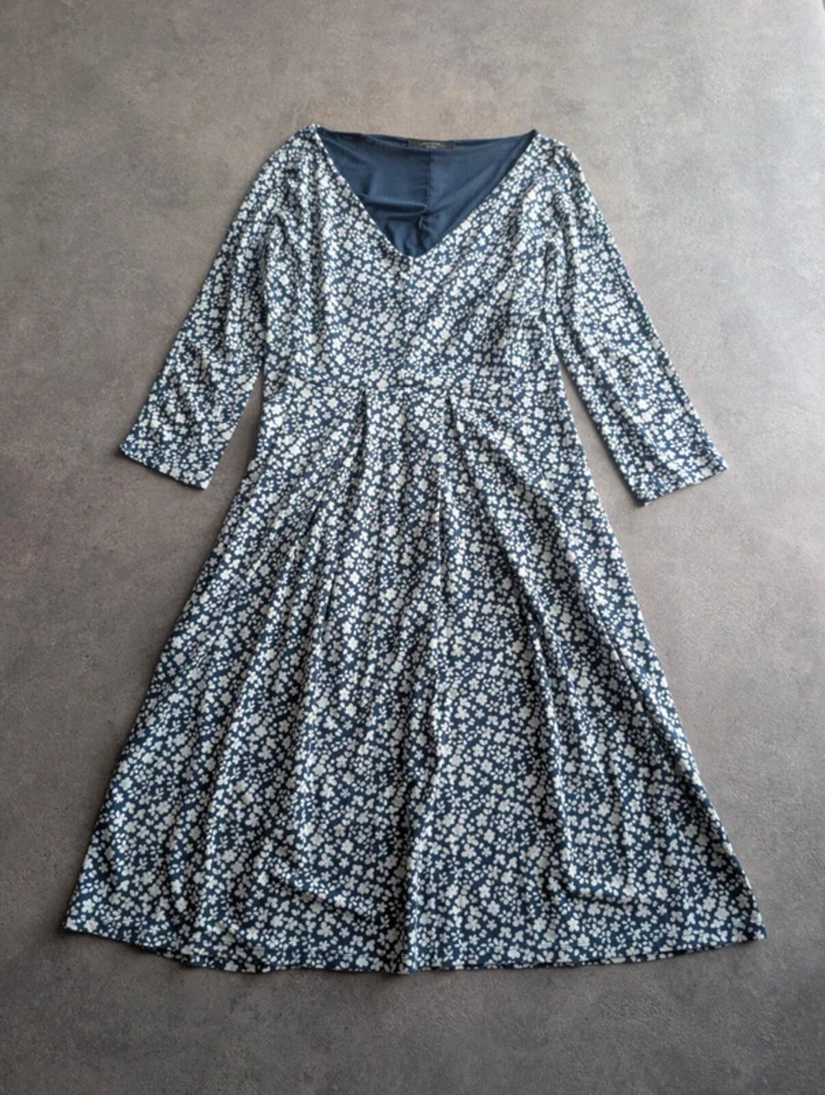 Max Mara Weekend Dress Women’s Medium Blue Floral Midi Occasion Dress