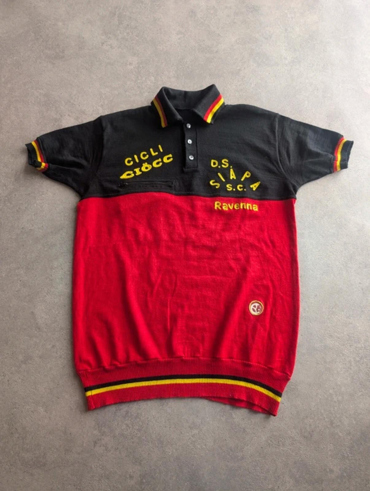 Vintage 1970s Spanish Cycling Jersey Men’s Large Red Black Knitted Retro