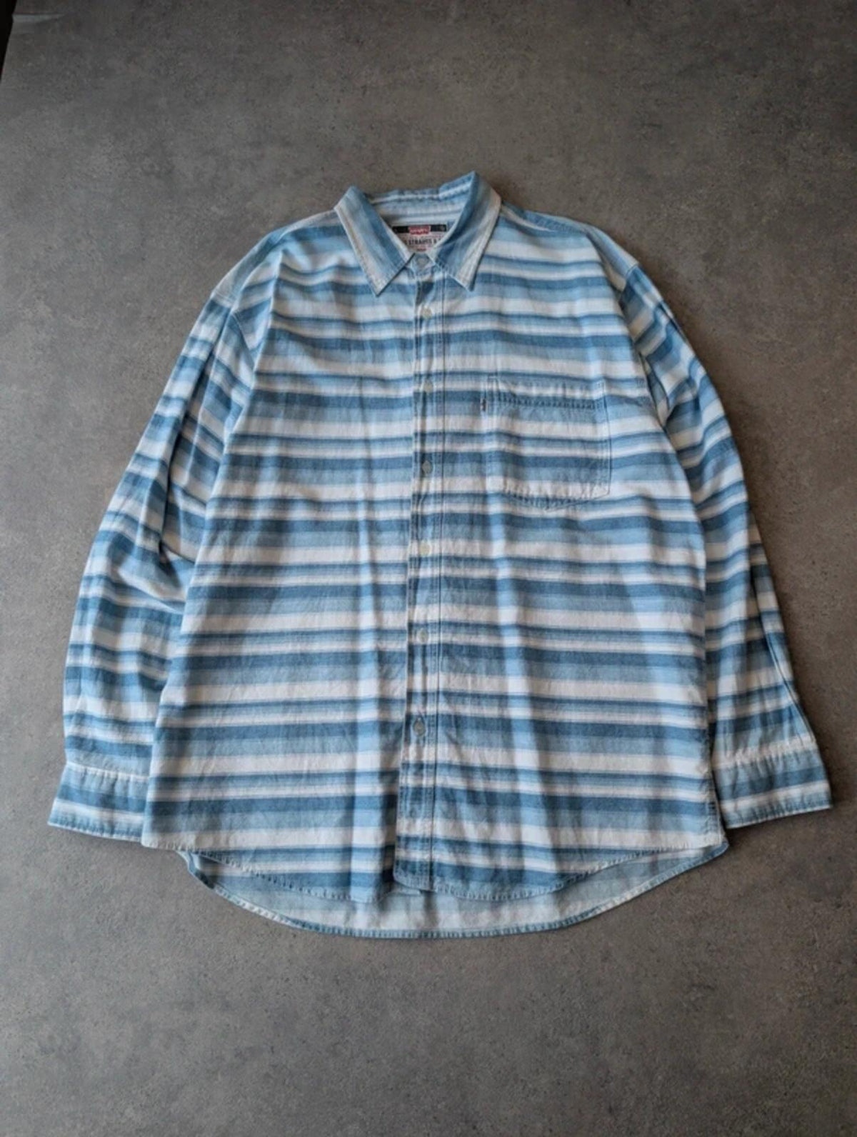 Levi’s Shirt Men’s Large Western Oversized Blue Striped Long Sleeve Vintage