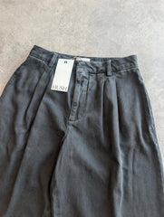 Hush Lyla Cropped Denim Bermuda Shorts Women’s Size 8 Black High Waisted