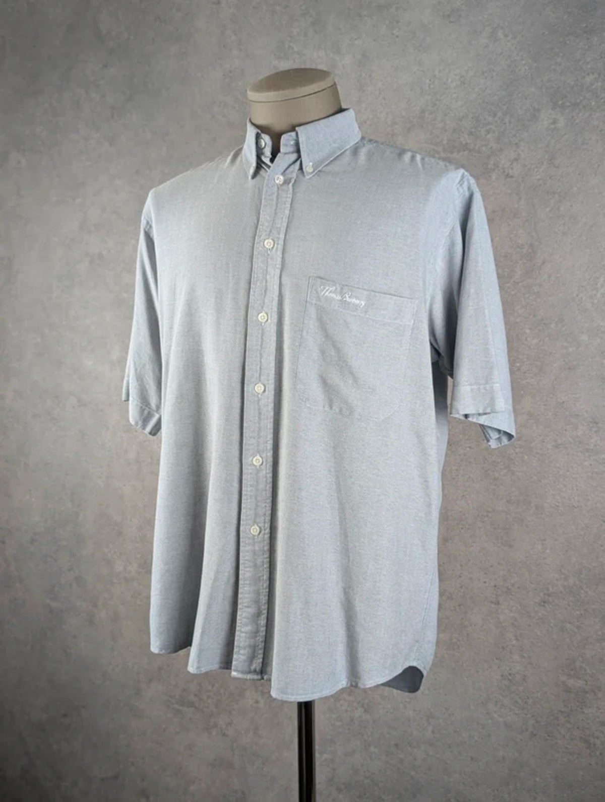 Thomas Burberry Shirt Men’s Large Light Blue Short Sleeve Button Up