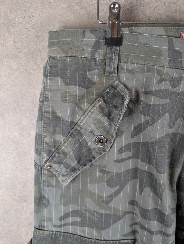 Ripcurl Trousers Mens W34 L33 Y2K Camo Cargo Surfing Ripstop