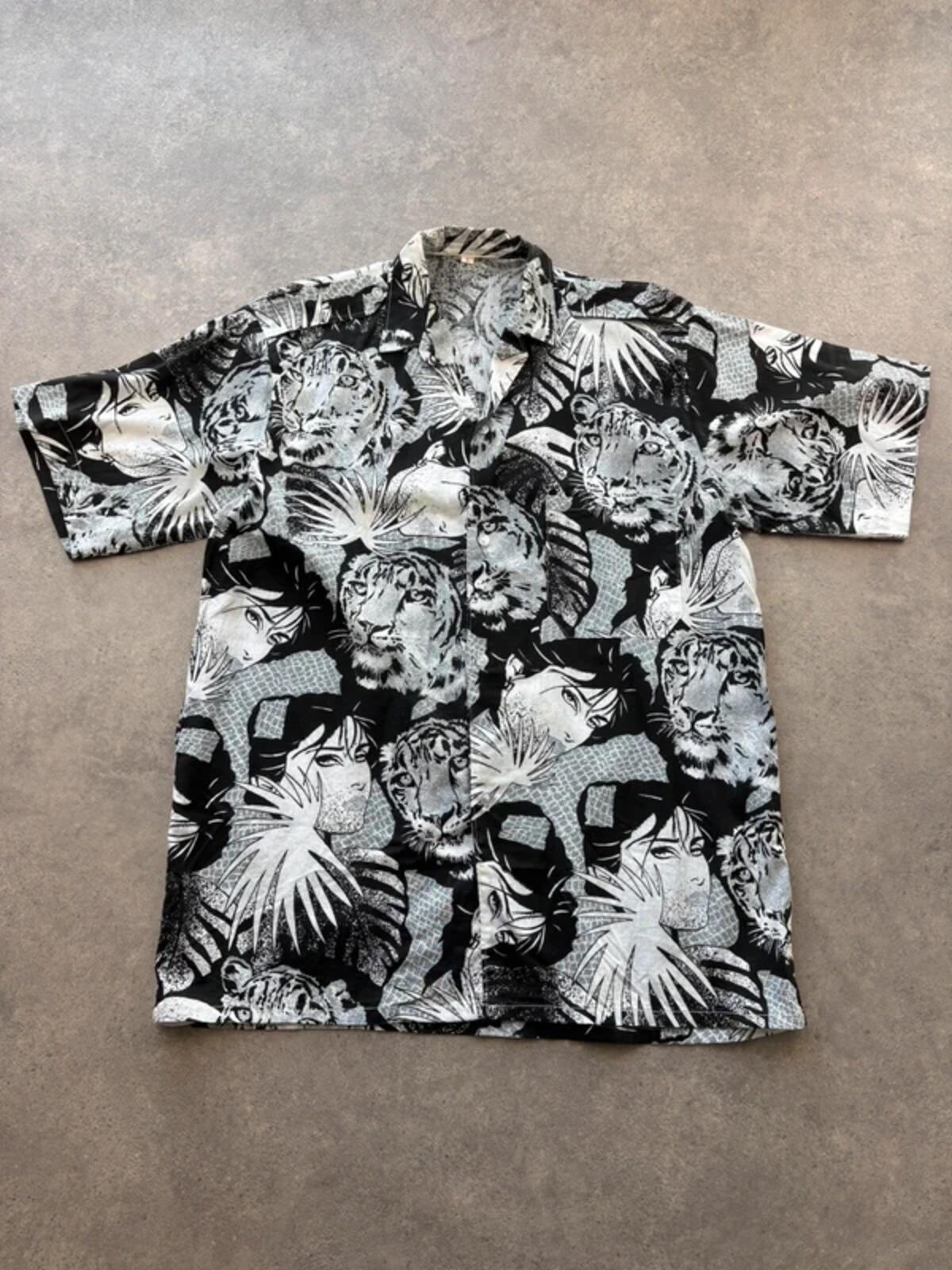 Y2K Shirt Men’s Large Black Tiger Print Short Sleeve Button Up Graphic Festival