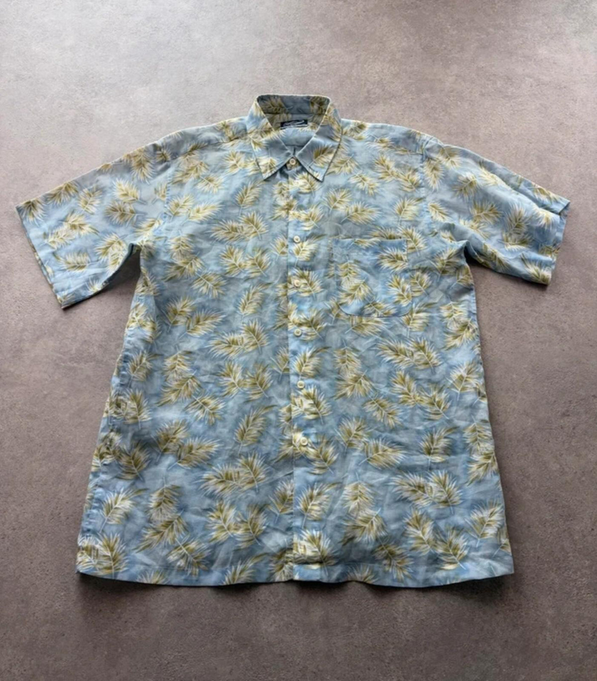 Vintage 1990s Crocodile Shirt Men’s Large Blue Hawaiian Tropical Leaf Print