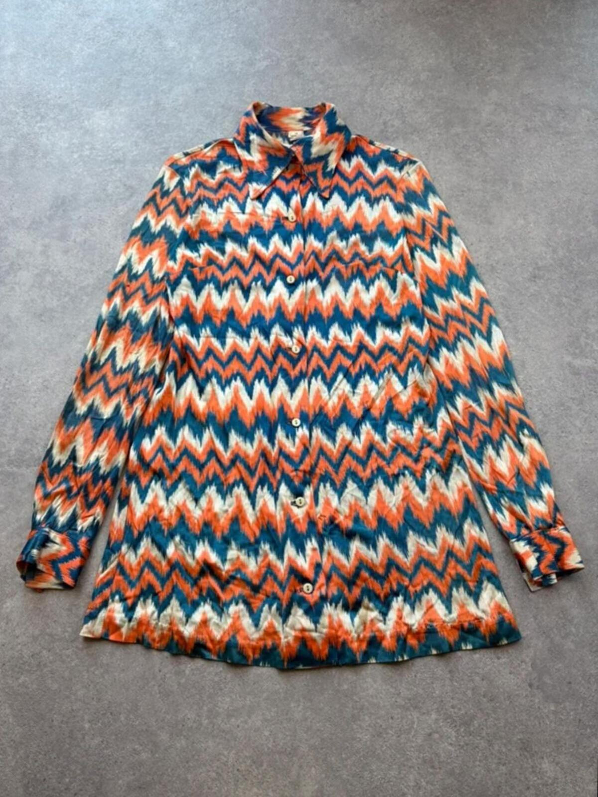 Vintage 1970s Shirt Women's Medium Blue Orange Pointed Collar Retro Long Sleeve